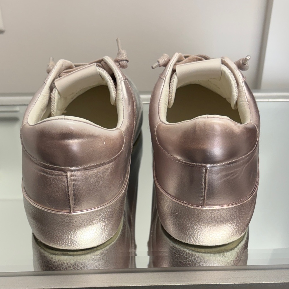 👠Host Pick👠 Vintage Havana “Dynamic” Sneakers - Picture 4 of 9